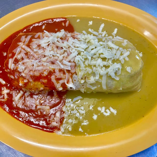 Super Mojado Burrito.