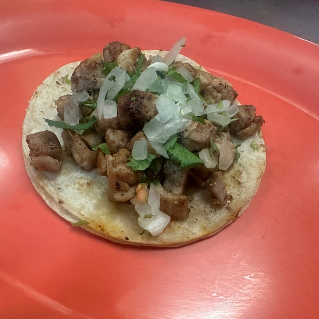 Pollo Asado / Grilled Chicken Taco.
